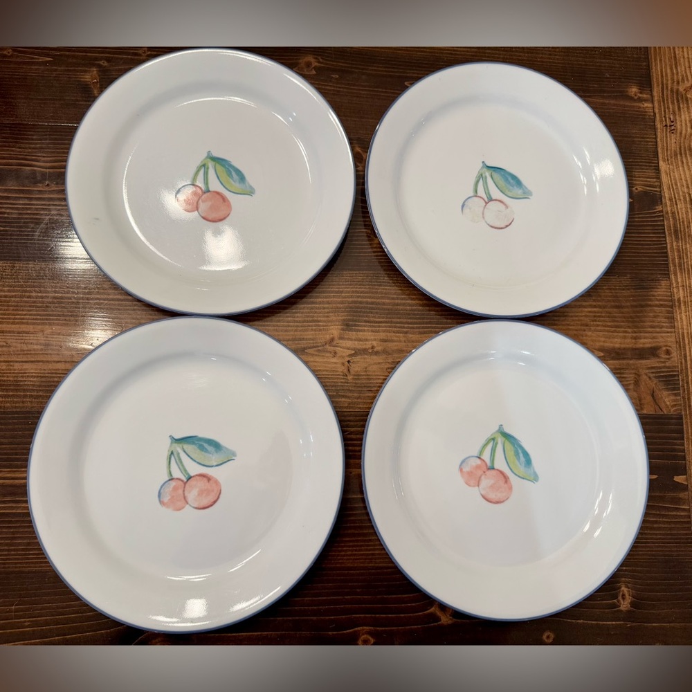 Vintage Corelle Cherry Fruit Basket 9” Luncheon Plates Set of 4